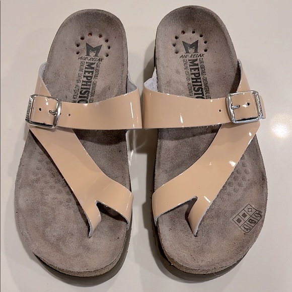 Mephisto Shoes - MEPHISTO HELEN Classics Sandals Tan/Beige patent with adjustable buckle